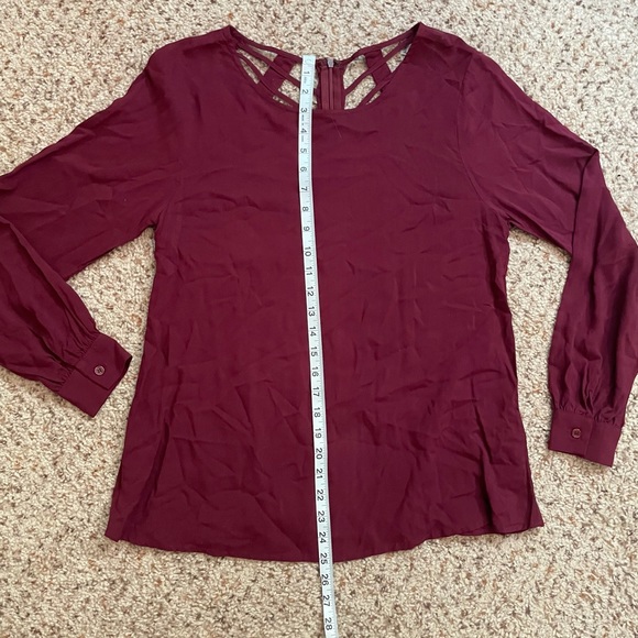 NWT Maroon Shirt Statement Back - Picture 5 of 11